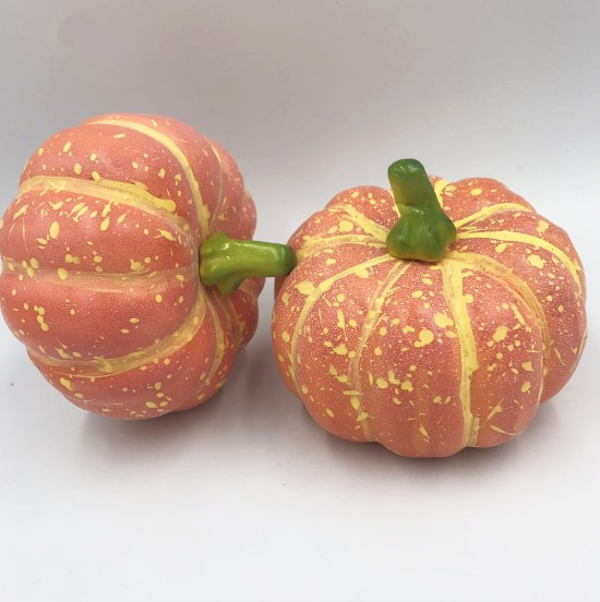 lifelike Halloween decoration pumpkin